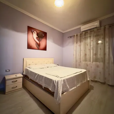 Lägenhet Central Shkoder Apartment *